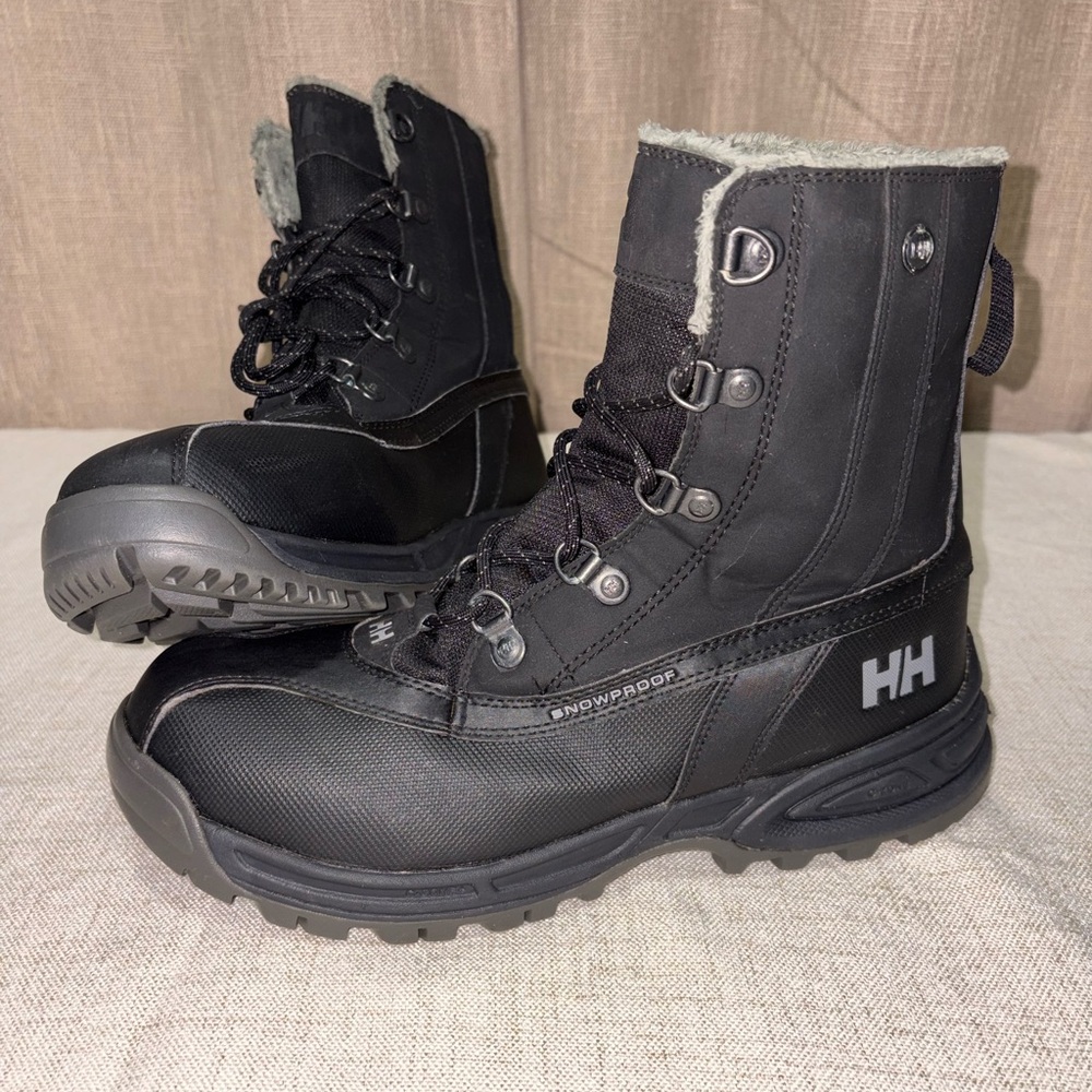 Helly Hansen Women's Gandberg Cold Weather Boot | Size 11